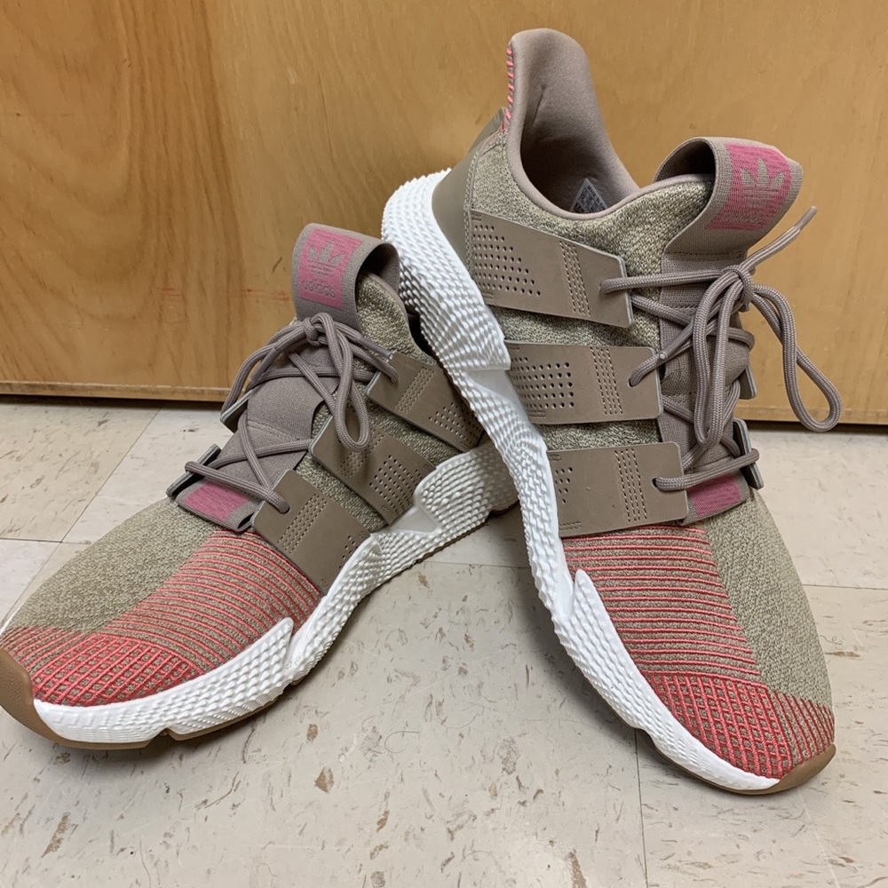 Men’s Adidas Tennis Shoes